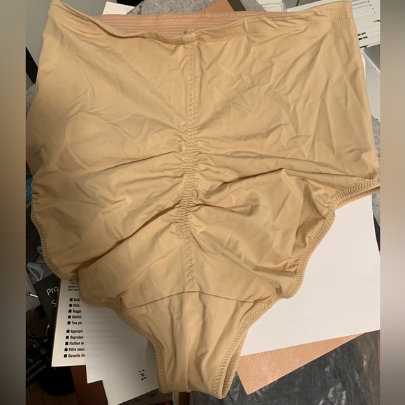 High waist cheeky shapewear - Picture 3 of 4